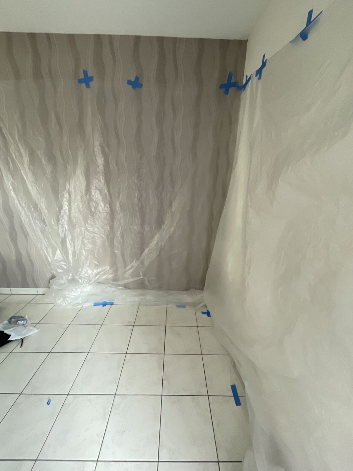 Protection des murs avant carottage 